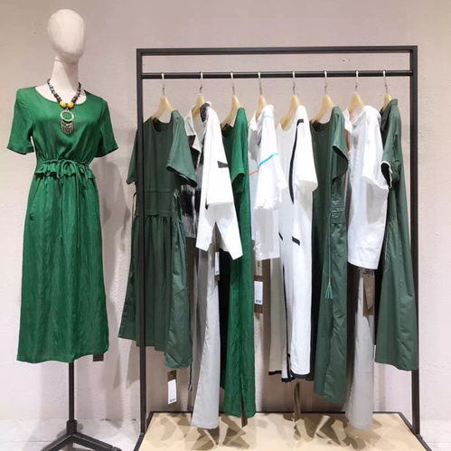 精品依夢連衣裙19春折扣女裝庫存走份批發渠道深度剖析 —— 艾森絲服飾的實用指南